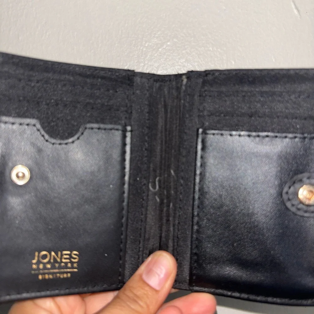 Jones New York Black Bi-Fold Wallet - Picture 2 of 5